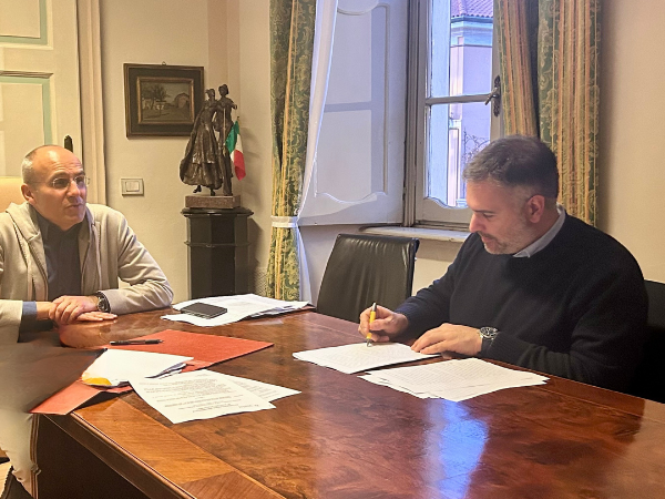 04_Sottoscritto il contratto per la gestione dell’Ippodromo Le Bettole